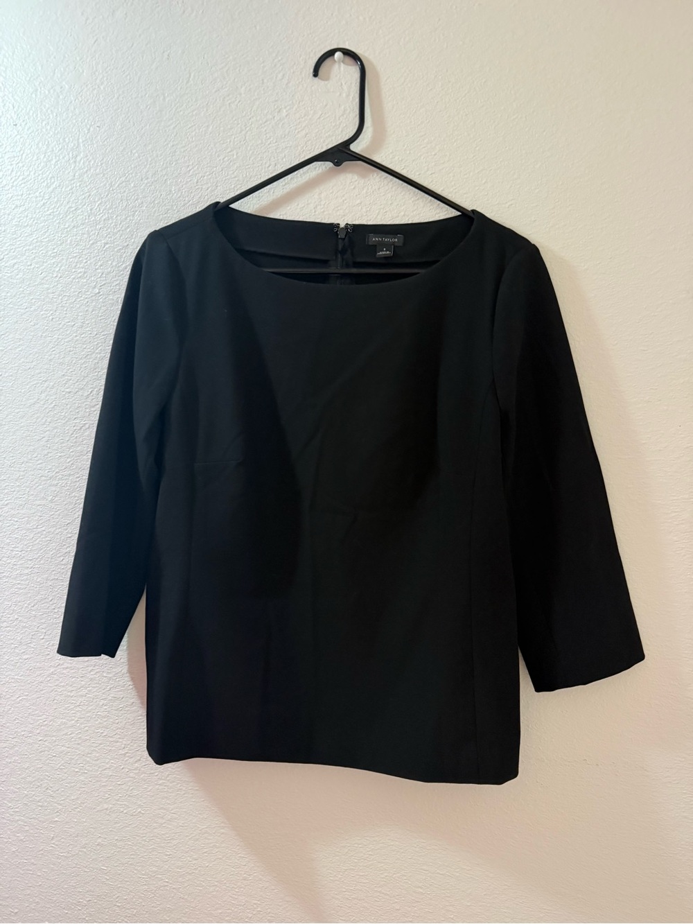 Ann Taylor Black 3/4 Sleeve Scoop Neck Blouse